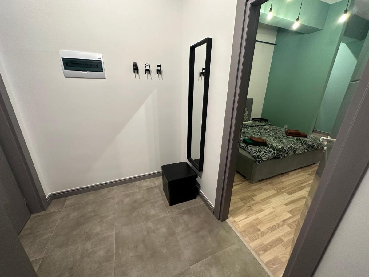 Industrial Touch - Designed Apartment Iasi Exterior foto